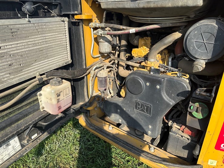 caterpillar-299d2-image-11