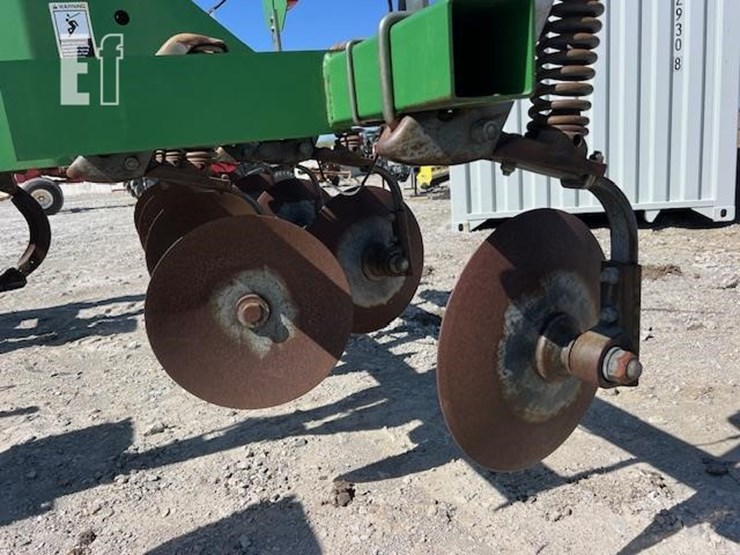 john-deere-2700-image-26
