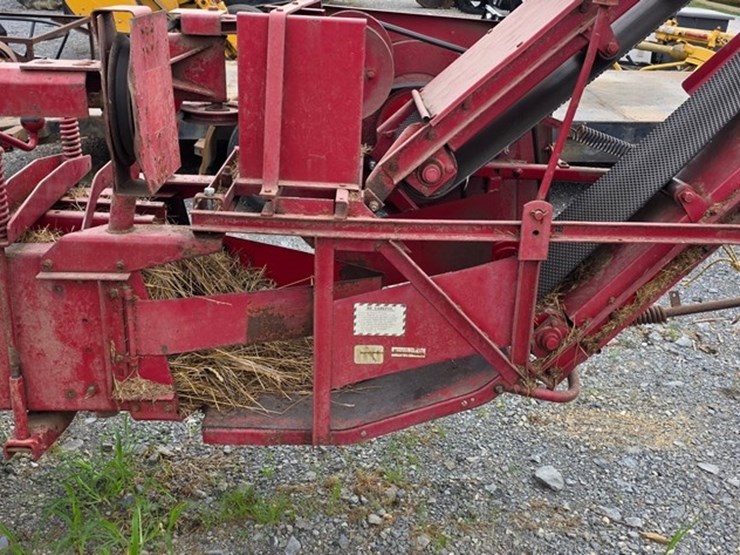 new-holland-273-image-18