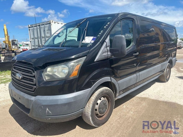2015-ford-transit-image-1