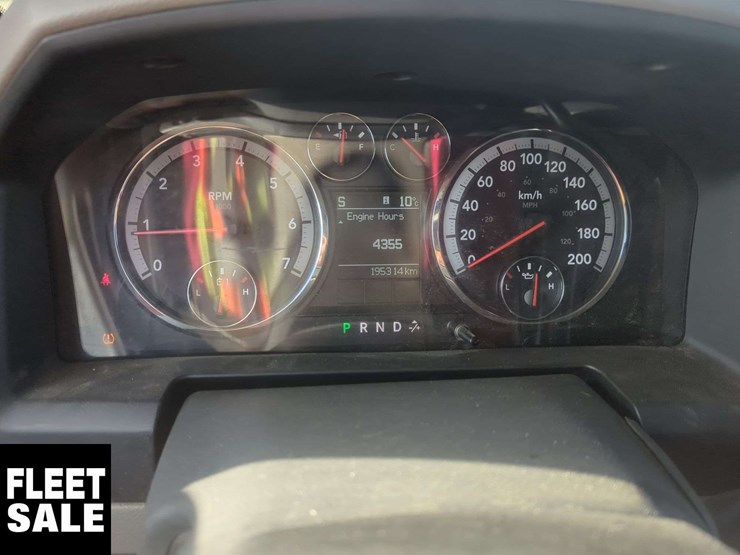 2011-ram-1500-slt-image-8