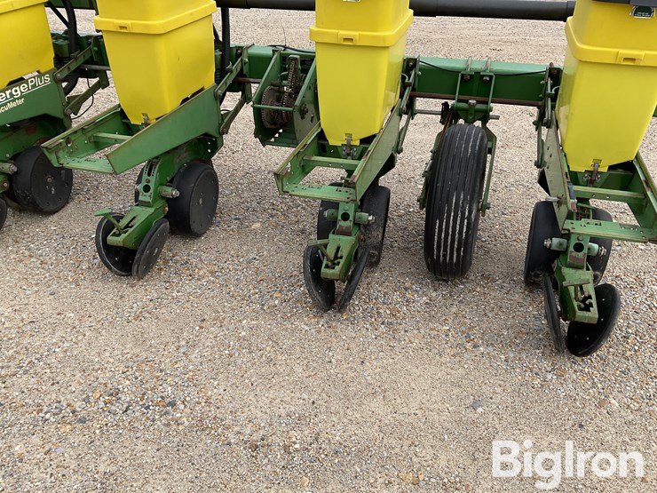 john-deere-1720-image-13