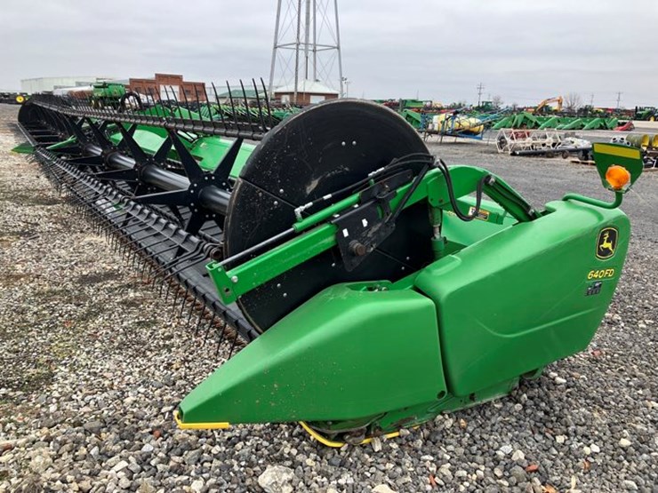 2013-john-deere-640fd-image-1