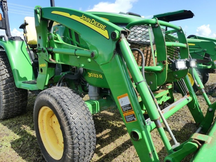 john-deere-3033r-image-10