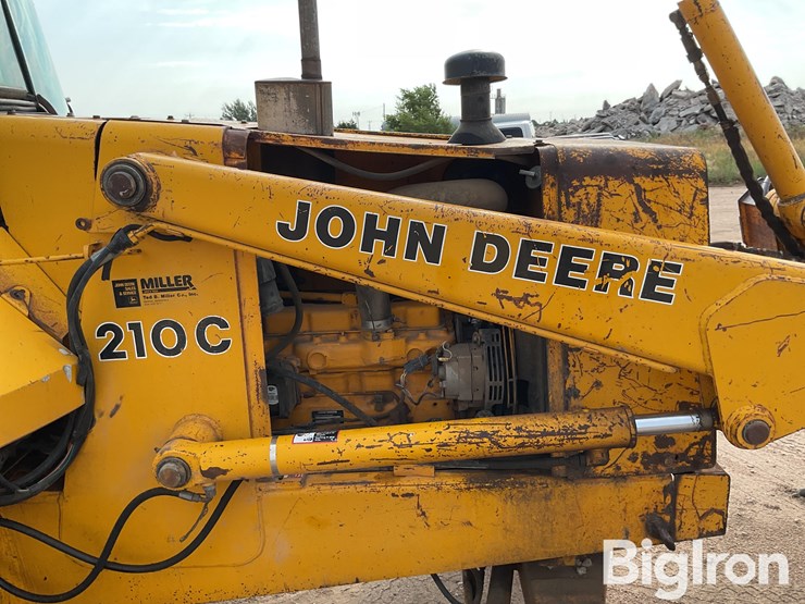 1990-deere-210c-image-19