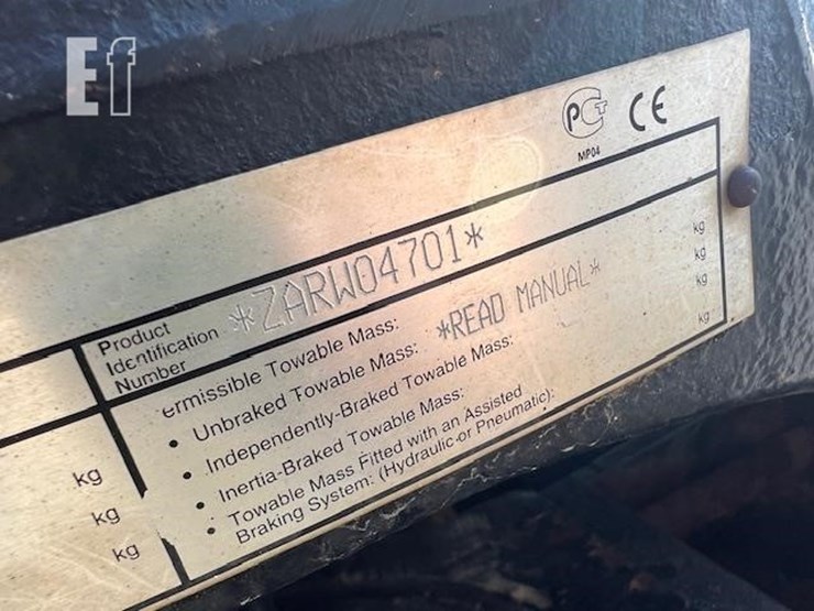 new-holland-t8020-image-16