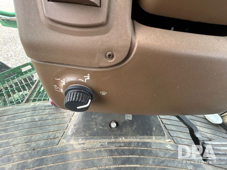 2009-john-deere-4930-image-64