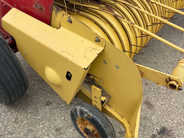 new-holland-311-image-42