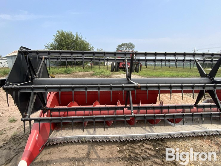 2011-case-ih-3020-image-18