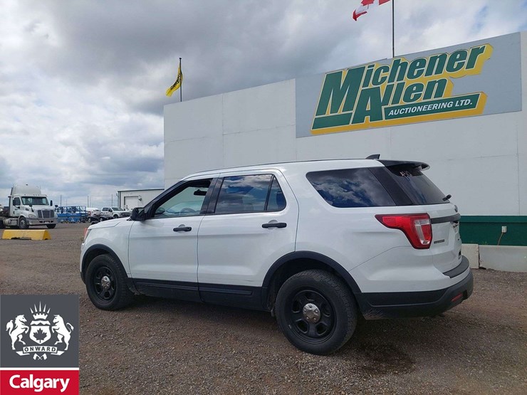 2018-ford-explorer-image-3