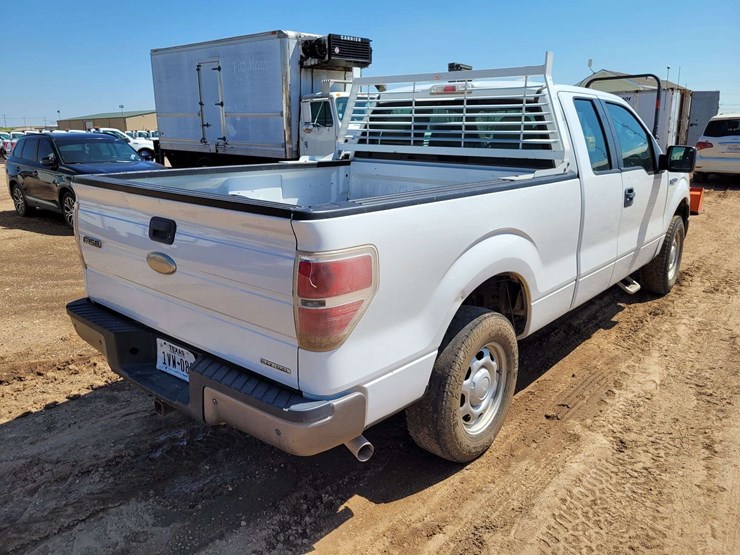 2011-ford-f150-xl-image-3