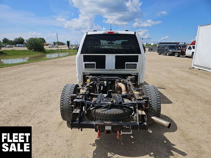 2020-ford-f350-image-24