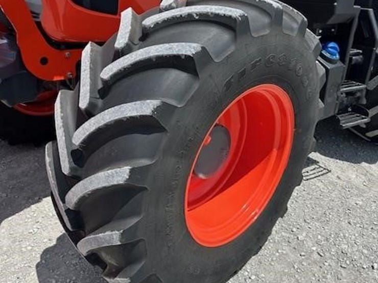2023-kubota-m7-154-deluxe-image-11