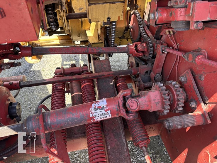 new-holland-900-image-11