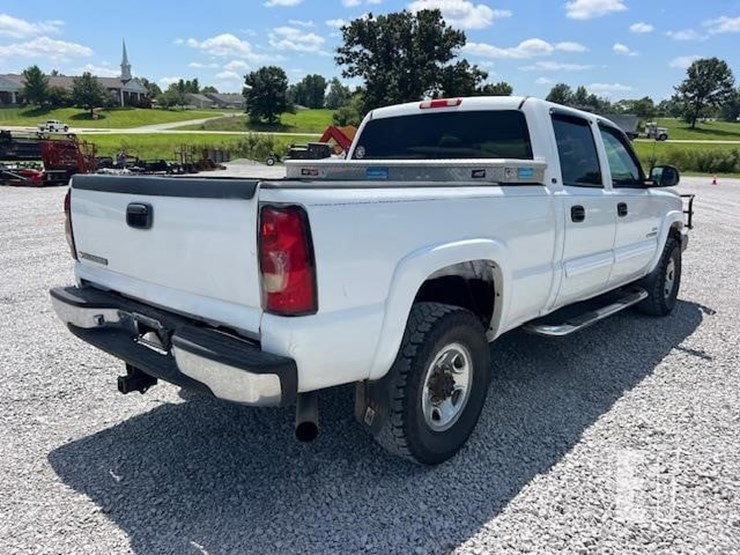 2007-chevrolet-silverado-2500hd-image-6