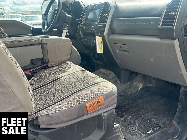 2021-ford-f350-image-16