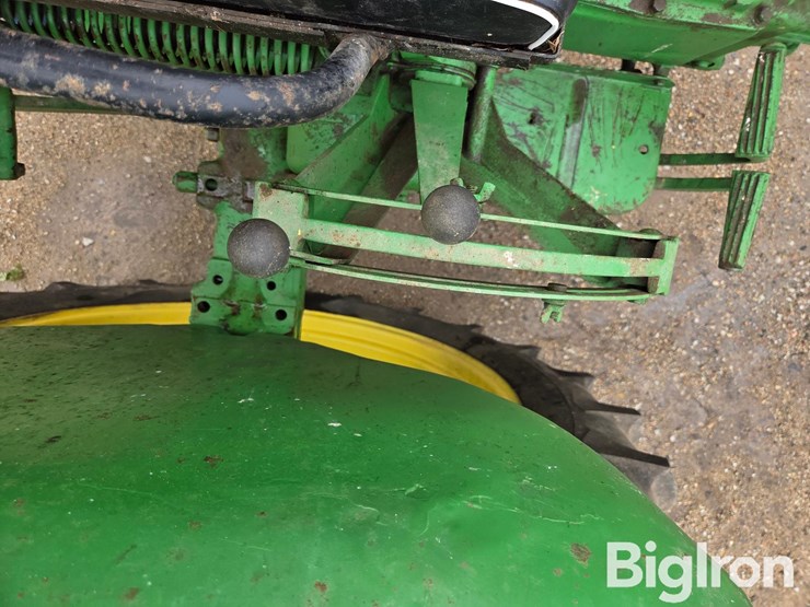 1954-john-deere-40-image-12