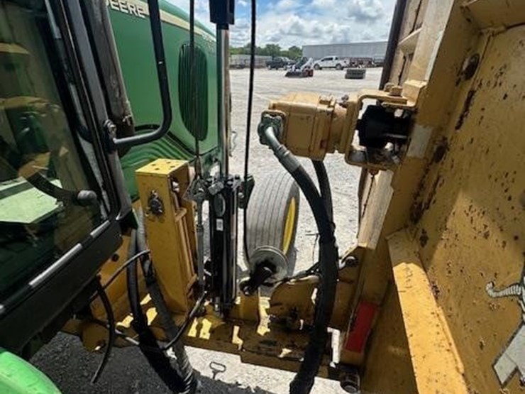 2007-john-deere-6615-image-16