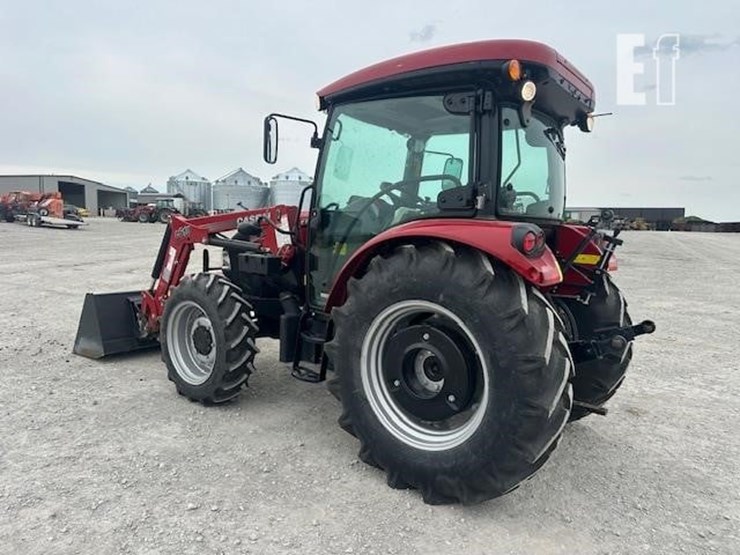 2021-case-ih-farmall-75a-image-3
