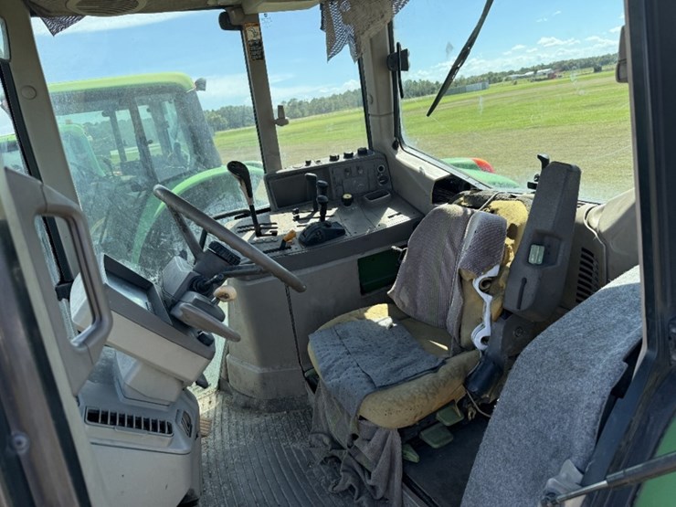 john-deere-7130-image-10