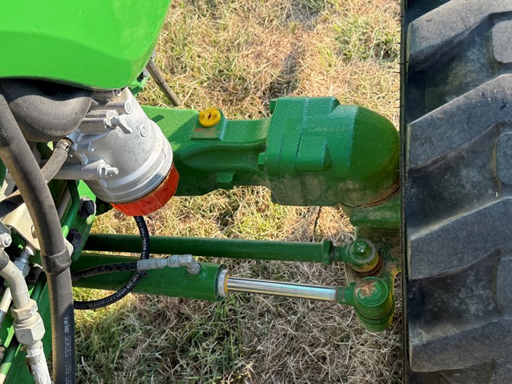 john-deere-4052r-image-5