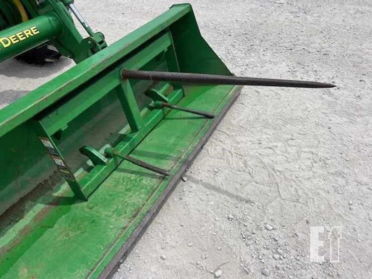 john-deere-6105d-image-11