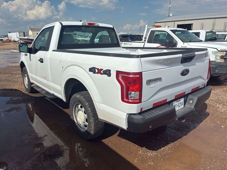2016-ford-f150-xl-image-4