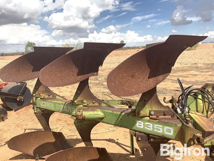 john-deere-8350-image-15