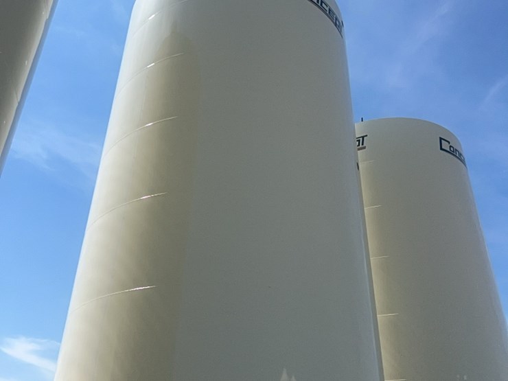 concept-7,500-bu.-hopper-bin,-equipped-with-bin-fan-with-3-phase-agi-grainguard-10-hp-electric-motor.-image-8