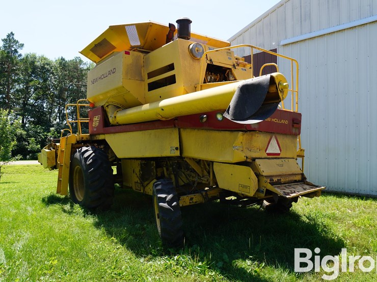1992-new-holland-tr86-image-7