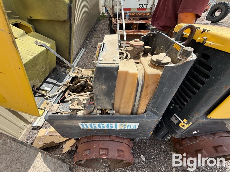 2011-bomag-bmp8500-image-15