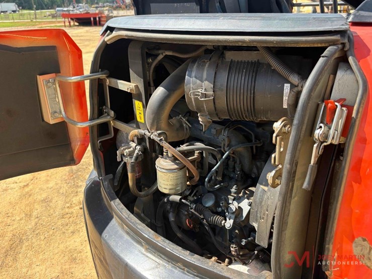 2021-kubota-kx033-4-image-16