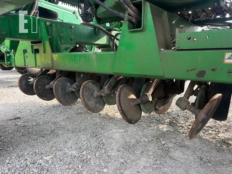 2005-john-deere-1690-ccs-image-26