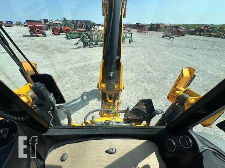 2016-jcb-3cx-eco-image-34