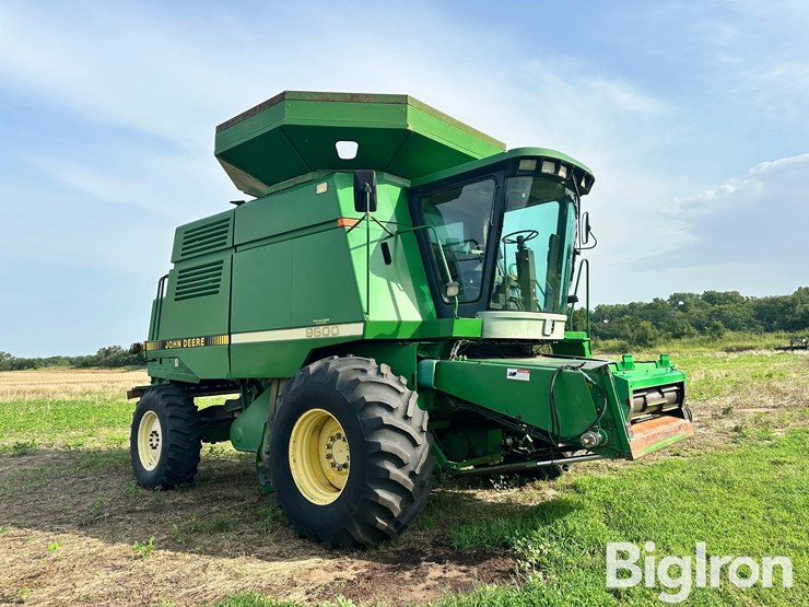 1999-john-deere-9600-image-3