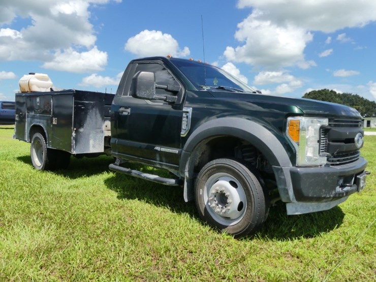 2017-ford-f450-xl-image-2