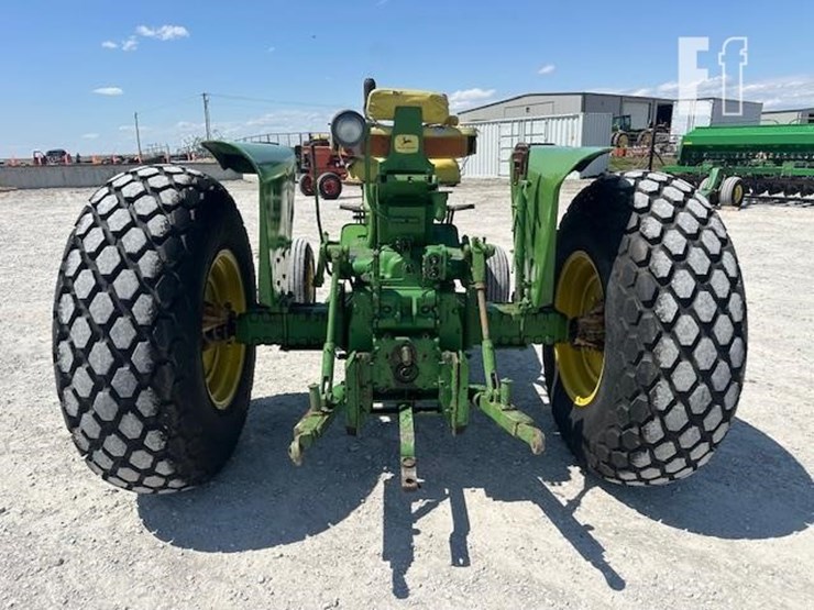 1963-john-deere-2010-image-4