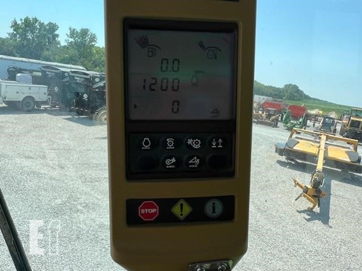 2009-john-deere-9670-sts-image-82