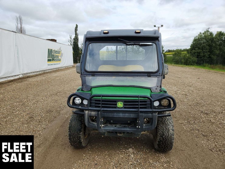 2015-john-deere-gator-image-13
