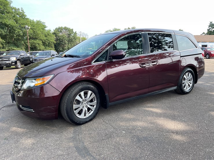 2014-honda-odyssey-image-1