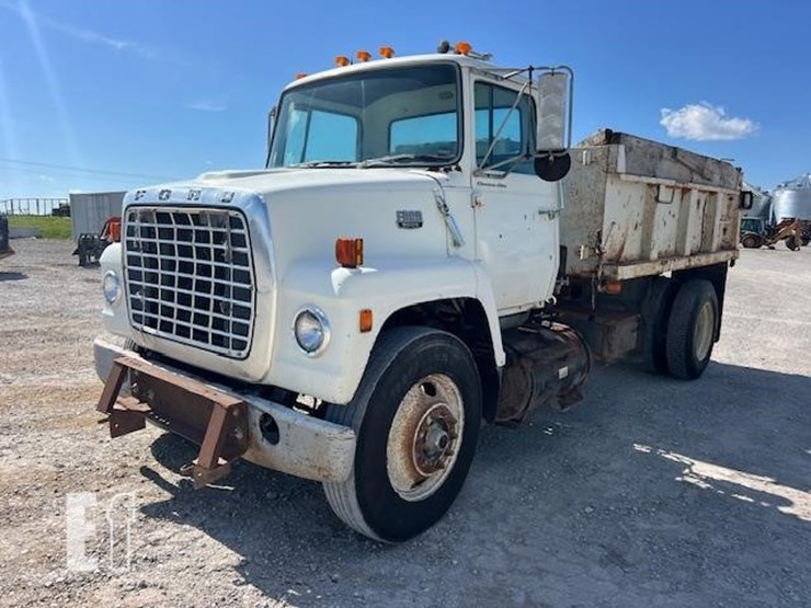 1987-ford-9000-image-10