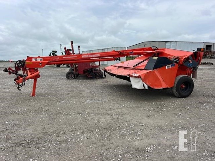 2013-kuhn-fc353gc-image-1