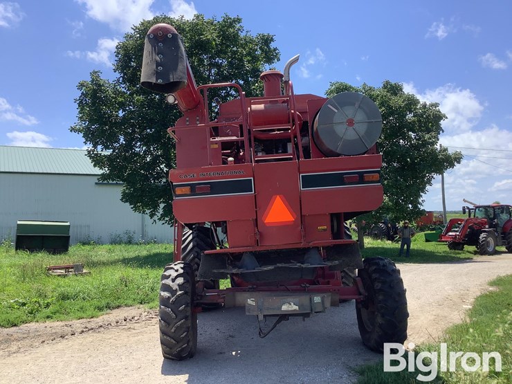1990-case-ih-1660-image-6