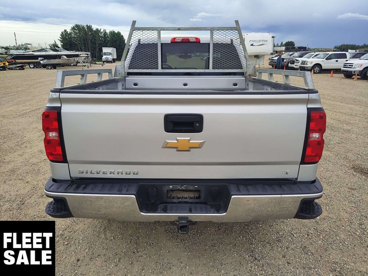 2018-chevrolet-silverado-1500-image-17
