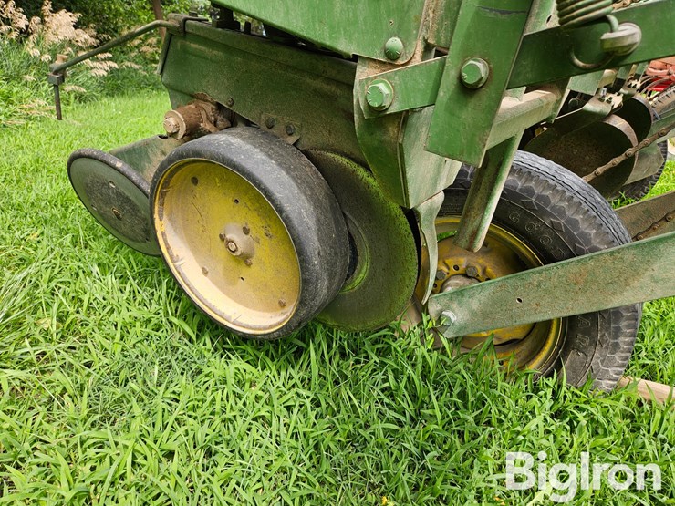 john-deere-7000-image-14