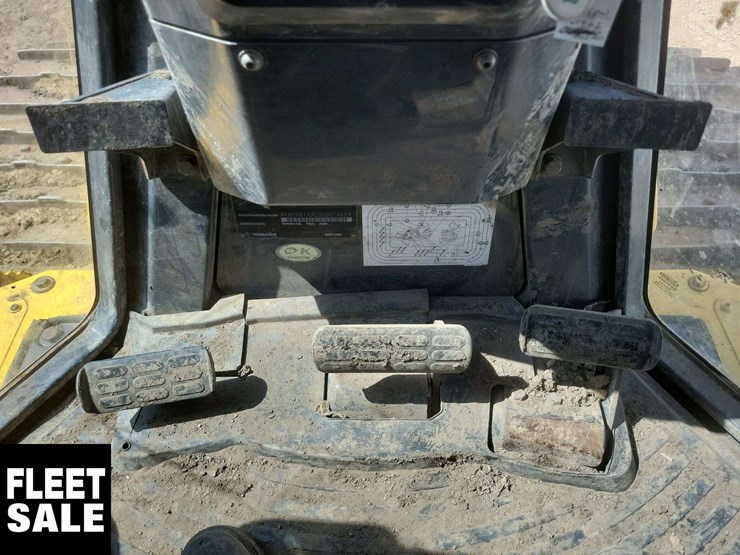 2013-komatsu-d65px--17-image-17