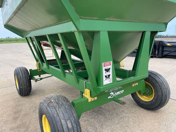 demco-325-image-9