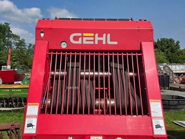 gehl-2580-image-22