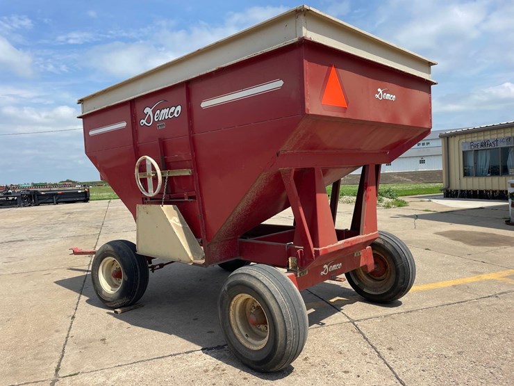 demco-325-image-4