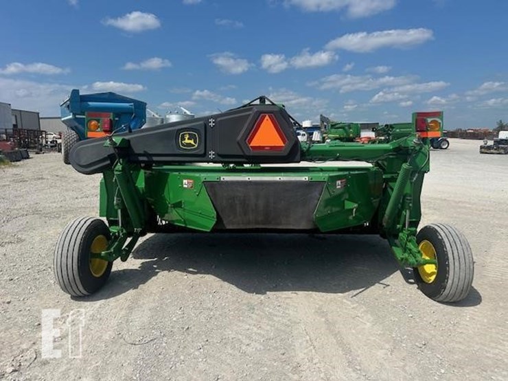2016-john-deere-946-image-4